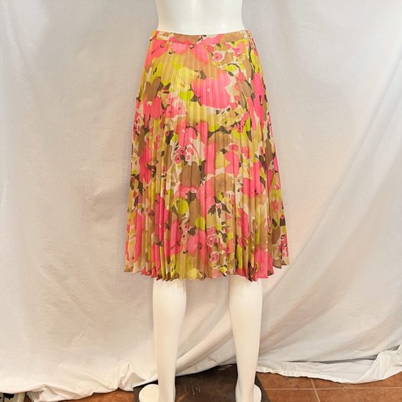 Floral Print Pleated Skirt | Loft - Picture 4 of 6